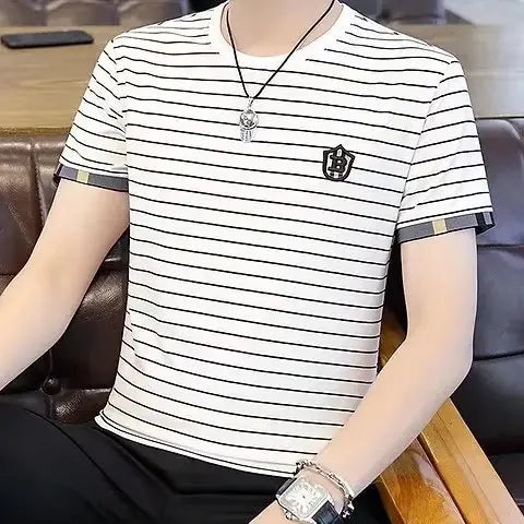 T-shirt à manches courtes pour hommes à rayures
