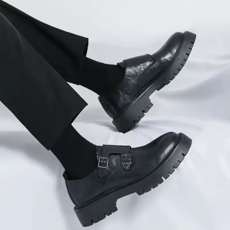 Chaussures pour hommes en cuir à couture