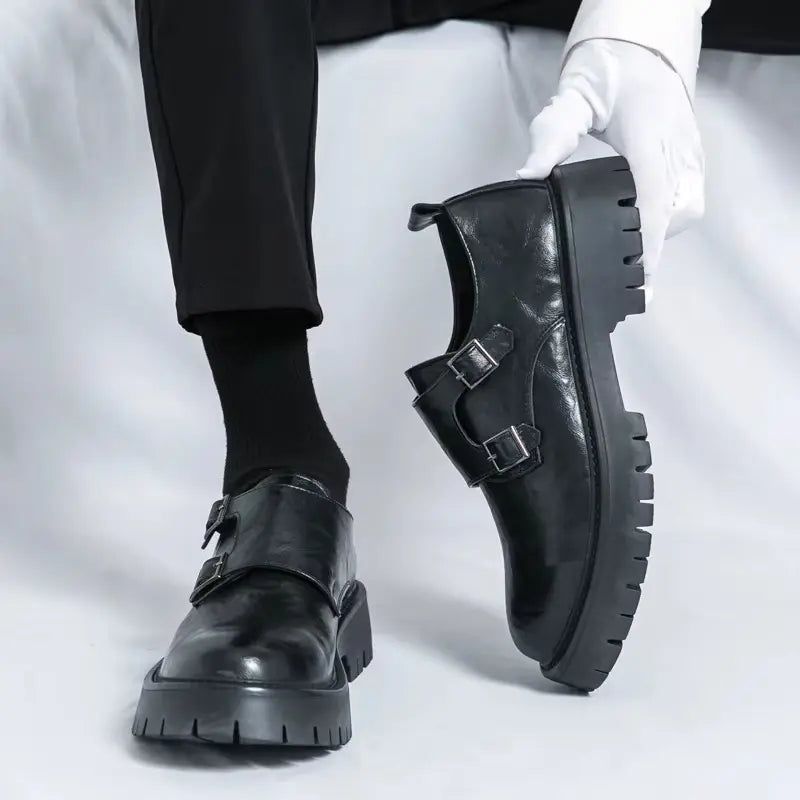 Chaussures pour hommes en cuir à couture